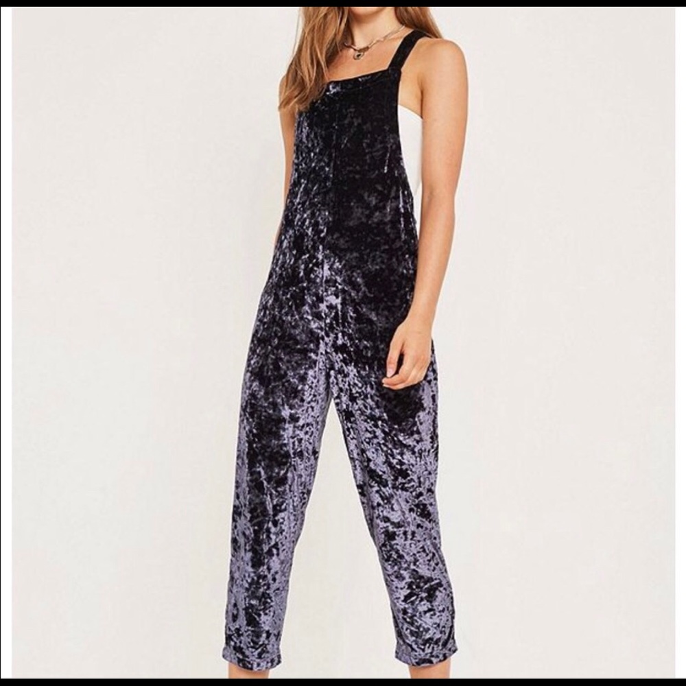BRAND NEW UBRAN OUTFITTER Blue Velvet Jumpsuit
